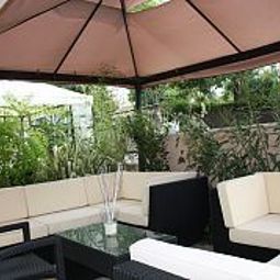 Терраса A&H Suites Madrid Fotos