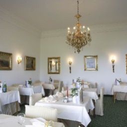  Kurhaus Dr. Petershofer Fotos