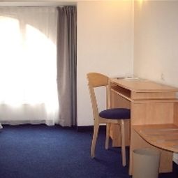Room Ours Blanc Centre Fotos