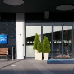 Vue extérieure Holiday Inn Express STUTTGART AIRPORT Fotos