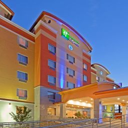 Holiday Inn Express QUEENS - MASPETH