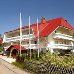 Exterior view Haringerhof Landhotel Fotos