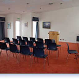 Sala congressi Örkin Fotos