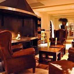 Salle du petit-déjeuner située dans le restaurant Parkhotel Langenthal Fotos