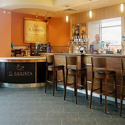 Bar Jurys Inn Plymouth Fotos