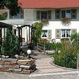 Exterior view Jakl-Hof Aumiller Fotos