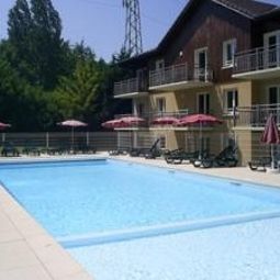Бассейн Zenitude hôtel résidences Les terrasses du Lac Fotos