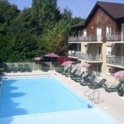 Бассейн Zenitude hôtel résidences Les terrasses du Lac Fotos