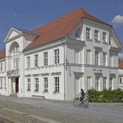 Vista exterior Prinzenpalais Fotos