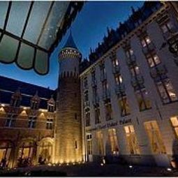 Vista esterna Kempinski Dukes' Palace Fotos