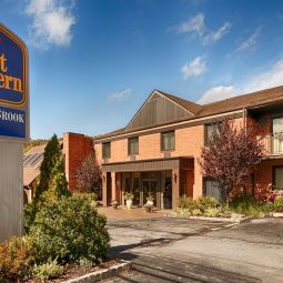 BEST WESTERN PLUS Turtle Brook Inn West Orange 