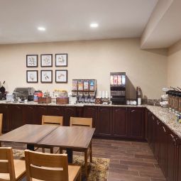 Hotelfotos GA  Smyrna Country Inn & Suites By Carlson