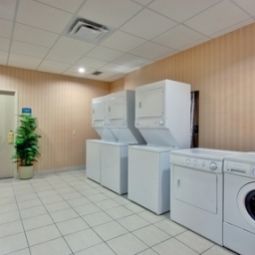 Piscina Staybridge Suites TORONTO MISSISSAUGA Fotos