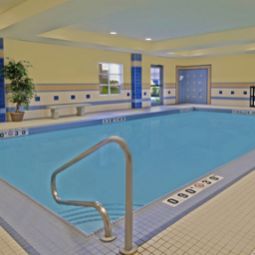 Piscine Staybridge Suites GUELPH Fotos