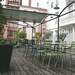 Widok zewnętrzny College Fotos