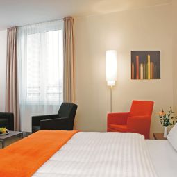 Exterior view InterCityHotel Essen Fotos