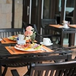 Frühstücksraum im Restaurant Aspen Suites Bangkok Fotos