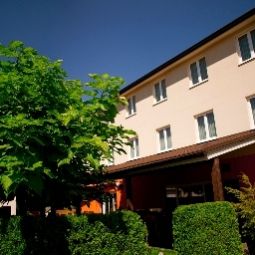 Außenansicht AHOTEL Fotos