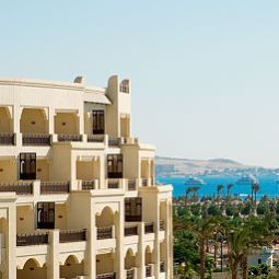 Фасад Steigenberger Al Dau Beach Hotel Fotos