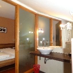 Camera da bagno HOTEL TRAUBE An d.Bischofgärten Fotos