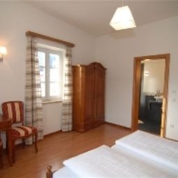  HOTEL TRAUBE An d.Bischofgärten Fotos