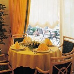 Sala colazione Suite Hotel Maestrale Fotos
