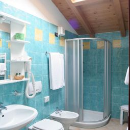 Badezimmer Bernina Ristorante Suites Fotos