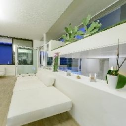 Hall Villa Katy Fotos