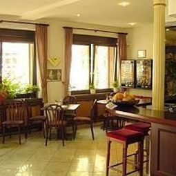 Interior view Xenia Fotos
