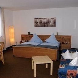  Am Staatsforst Fotos