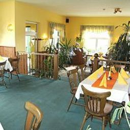 Salle du petit-déjeuner située dans le restaurant Ratscafe Fotos