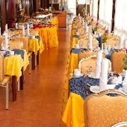 Restaurant Safeer Hotel Suites Fotos