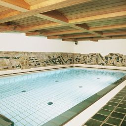 Piscina Landhaus Stutzi HotelAppartment Fotos