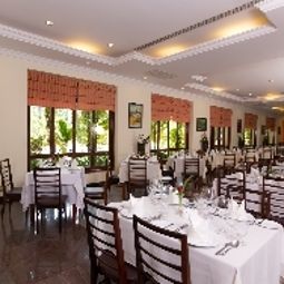 Salle du petit-déjeuner située dans le restaurant Angkor Paradise hotel Fotos