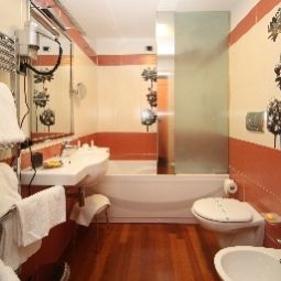 Bathroom Montelago Hotel Residence Fotos