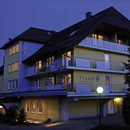 Exterior view Traube Fotos