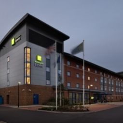 JCT. 11 Holiday Inn Express BANBURY M40 Banbury 
