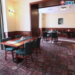 Sala śniadaniowa w restauracji Villa Fotos