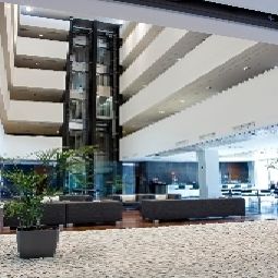 Hall Diagonal Plaza Fotos