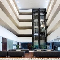Hall Diagonal Plaza Fotos