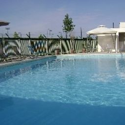 Бассейн Residhome Occitania Apparthotel Fotos