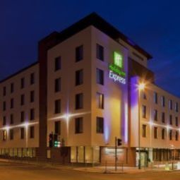 Exterior view Holiday Inn Express CHELTENHAM TOWN CENTRE Fotos