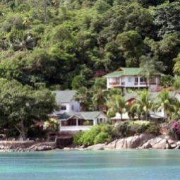Vista esterna Chalets Cote Mer Colibri Praslin Fotos