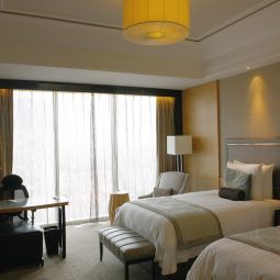 Business room Wyndham Grand Plaza Royale Oriental Fotos