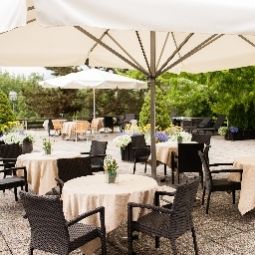 Terrasse Hinterhuber Royal Hotel Fotos
