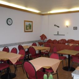 Sala colazione Ko Fotos