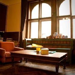 Hall Sir Toby's Fotos