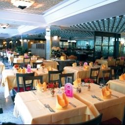 Frühstücksraum im Restaurant Gritti Parc Hotel Fotos