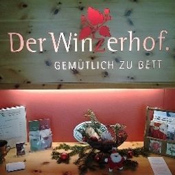 Hala Der Winzerhof Fotos