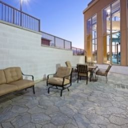 Halle Holiday Inn Express Hotel & Suites WOODSTOCK SOUTH Fotos
